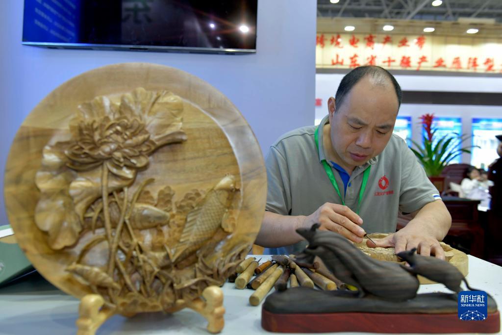 快乐炸金花3.5